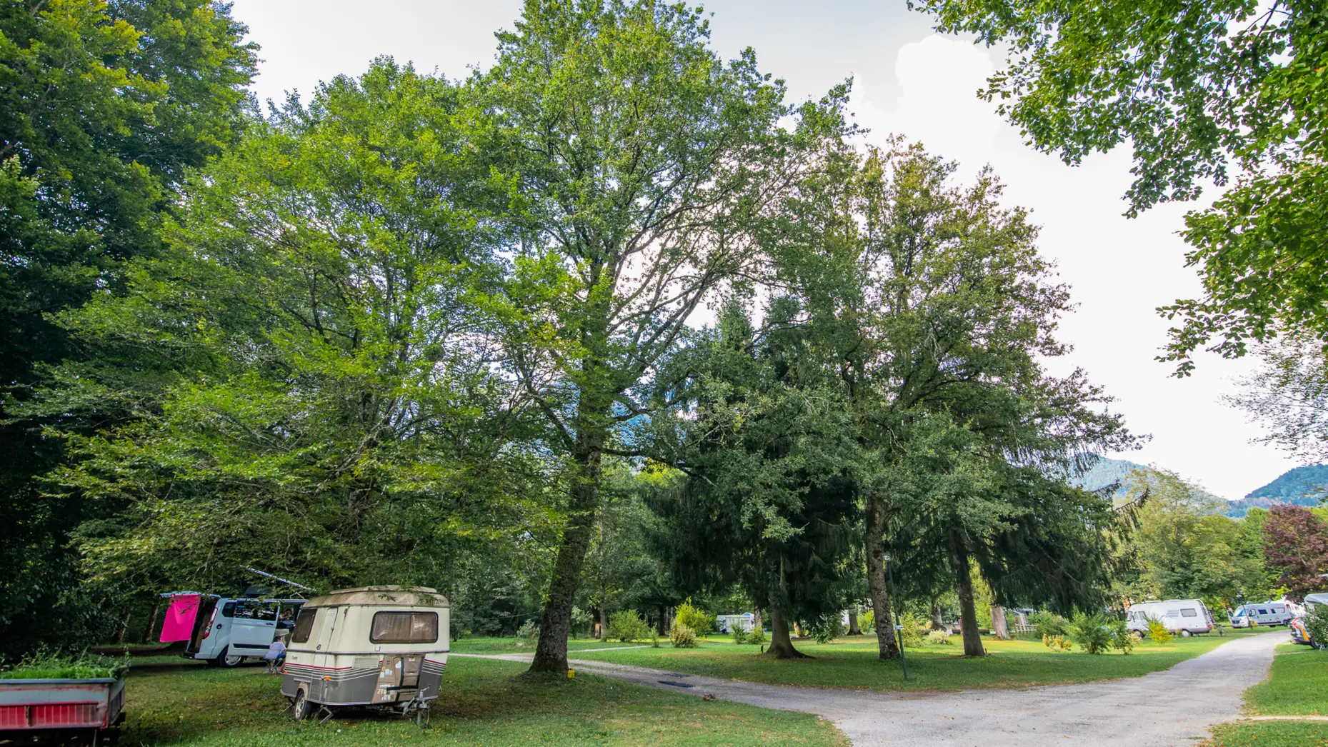 Camping Les Thézières