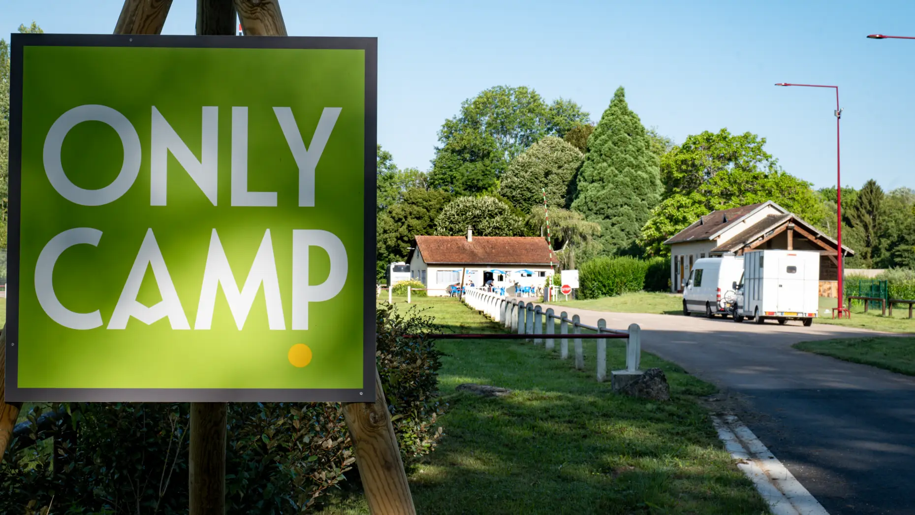 Camping Les Berges de l'Yonne #8