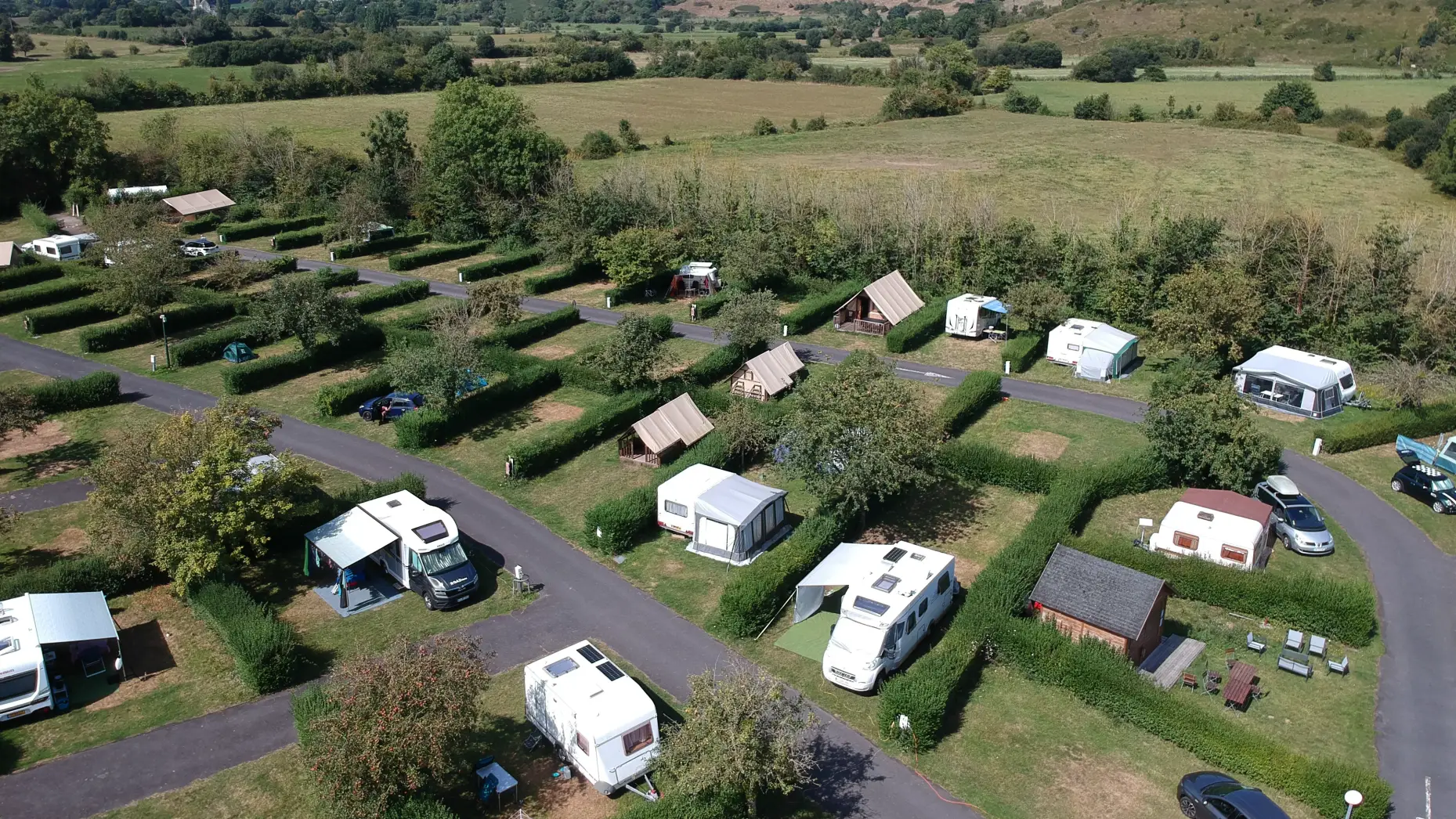 Camping Sous Les Pommiers #4