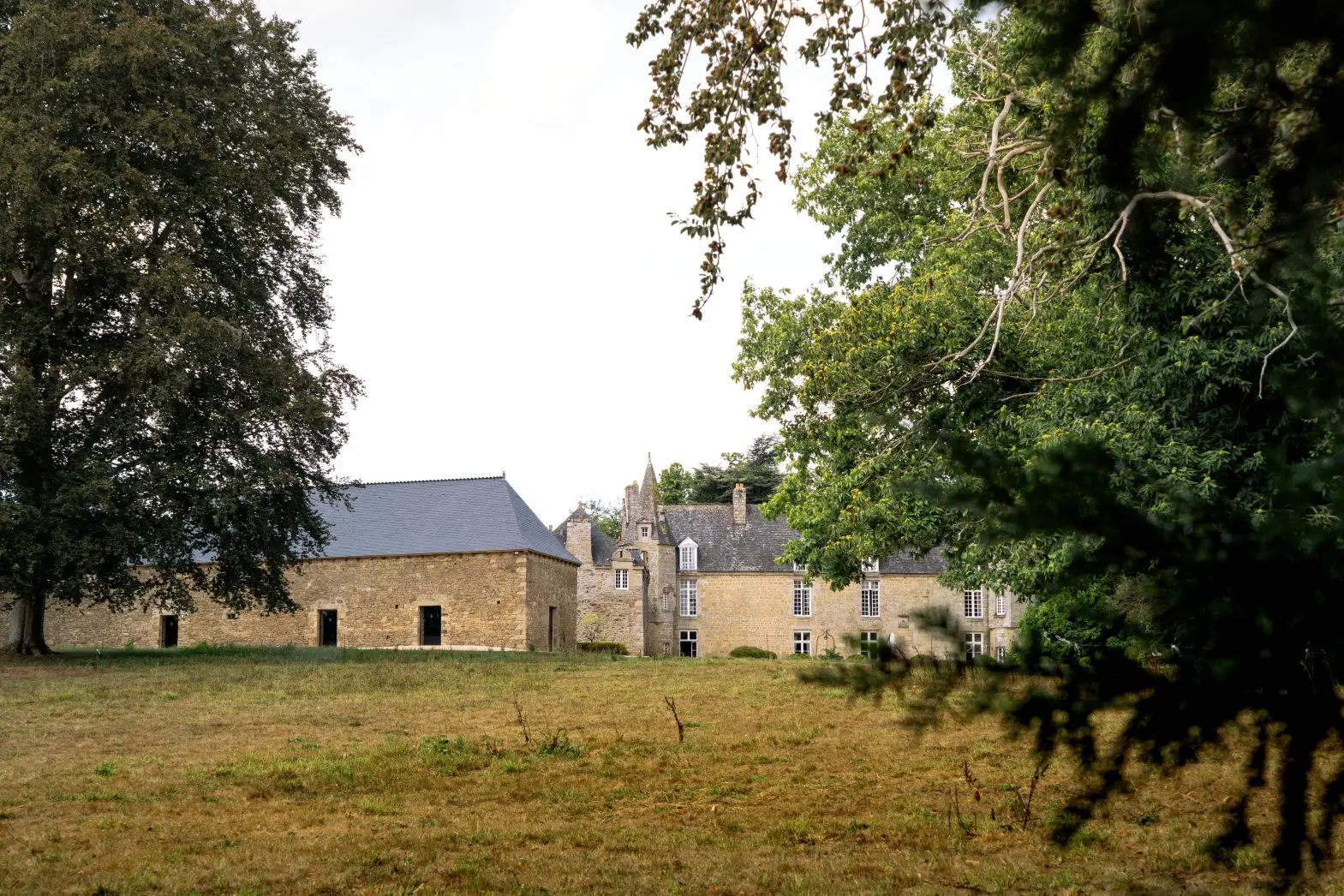 Le château et son étang #9